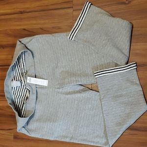 NWT Chico's Zenergy straight leg crop
